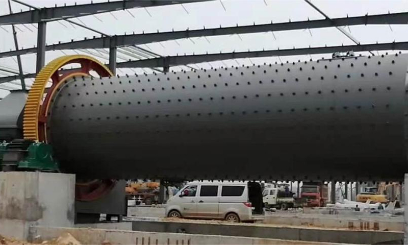 Islak yatak top değirmeni